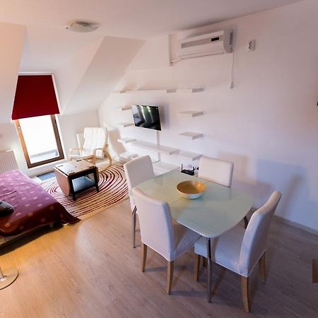 Cozy Apartment - Palas Яш Екстериор снимка