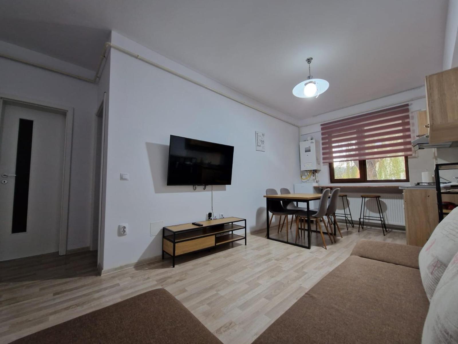 Cozy Apartment - Palas Яш Екстериор снимка
