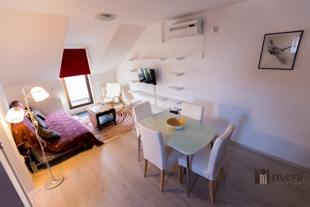 Cozy Apartment - Palas Яш Екстериор снимка