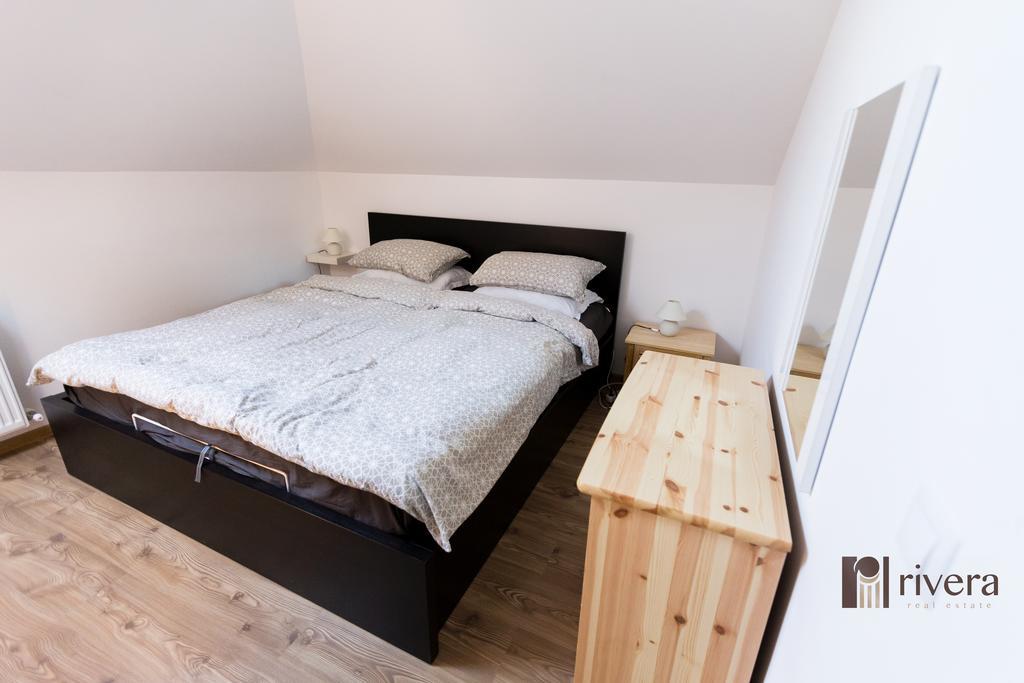 Cozy Apartment - Palas Яш Екстериор снимка